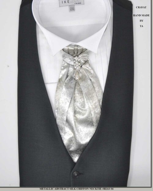 18th century cravat